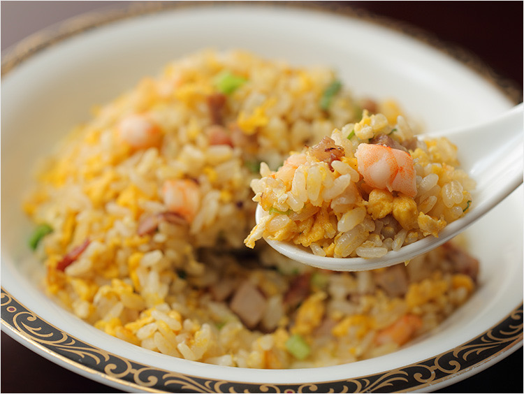 中房家の人気料理・炒飯